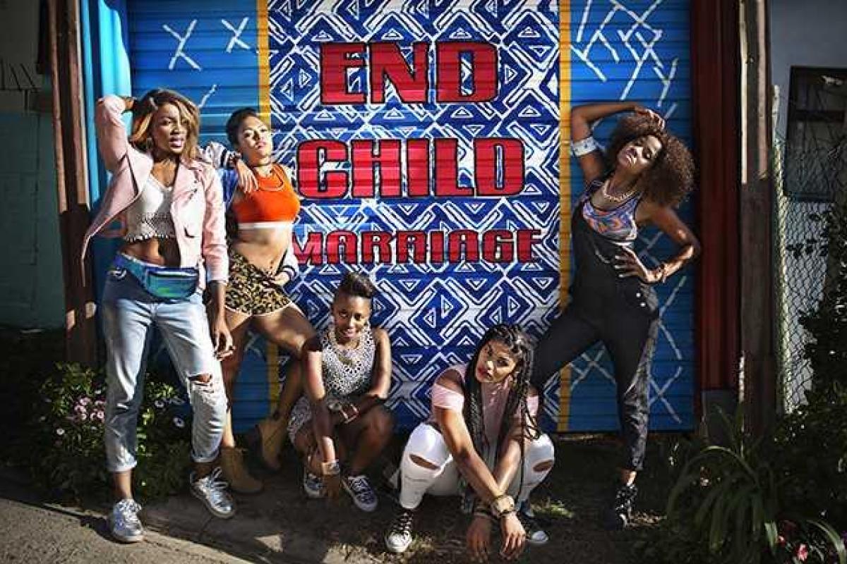 Сеть взорвала феминистическая версия известного хита группы "Spice Girls" Сеть взорвала феминистическая версия известного хита группы "Spice Girls"