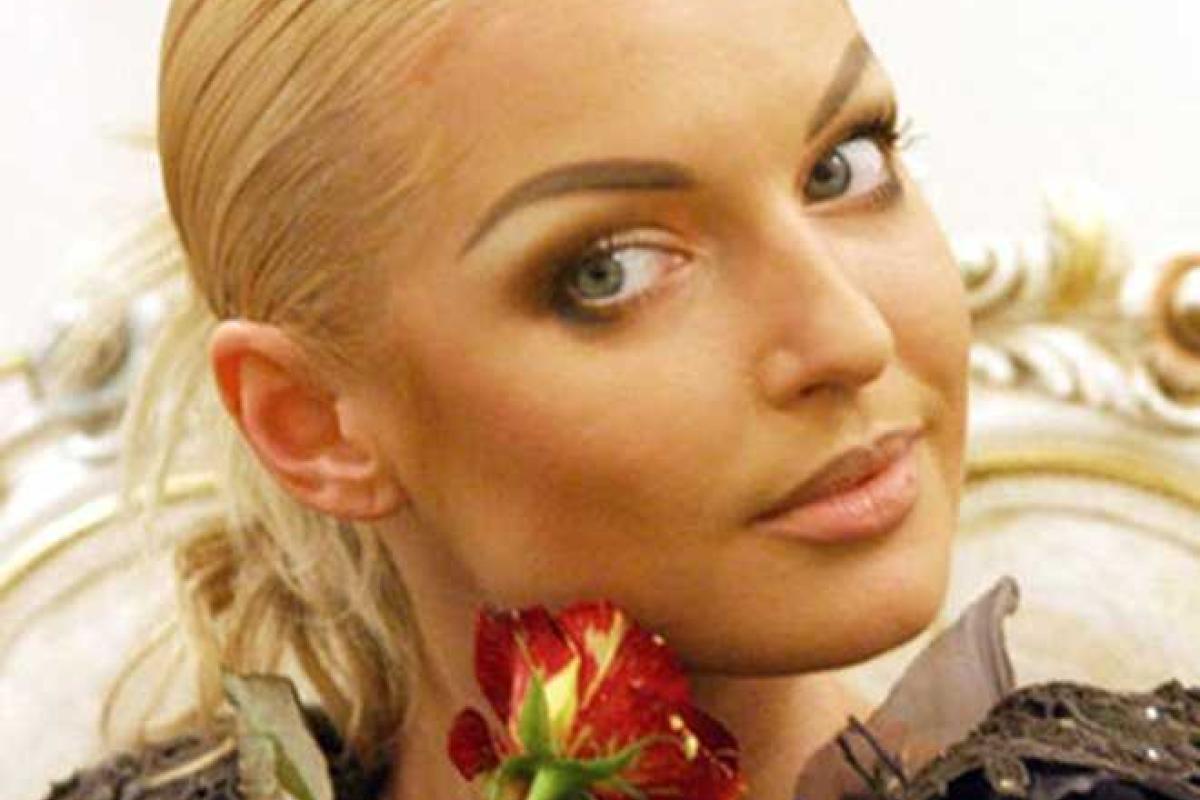 Анастасия Волочкова решила скрывать от публики нового возлюбленного