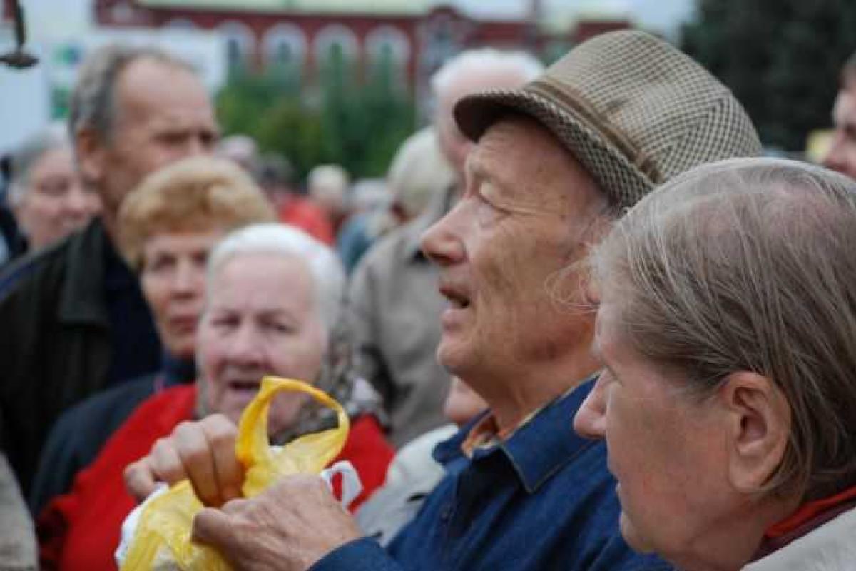 Жительница Луганска: при всей нашей гордости и "независимости" не Украина без нас не обходится, а мы без нее