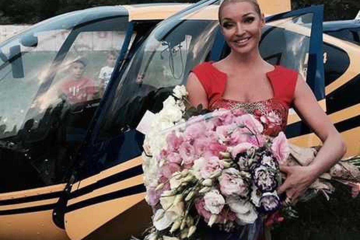 Волочкова встретилась с Аксеновым и теперь планирует заняться культурой Крыма Волочкова встретилась с Аксеновым и теперь планирует заняться культурой Крыма