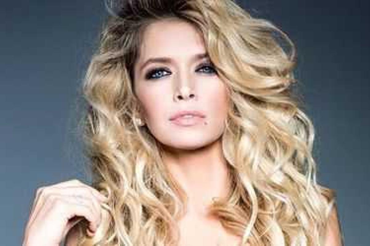 Вера Брежнева порадовала поклонников позитивным фото "в солнышках" Вера Брежнева порадовала поклонников позитивным фото "в солнышках"