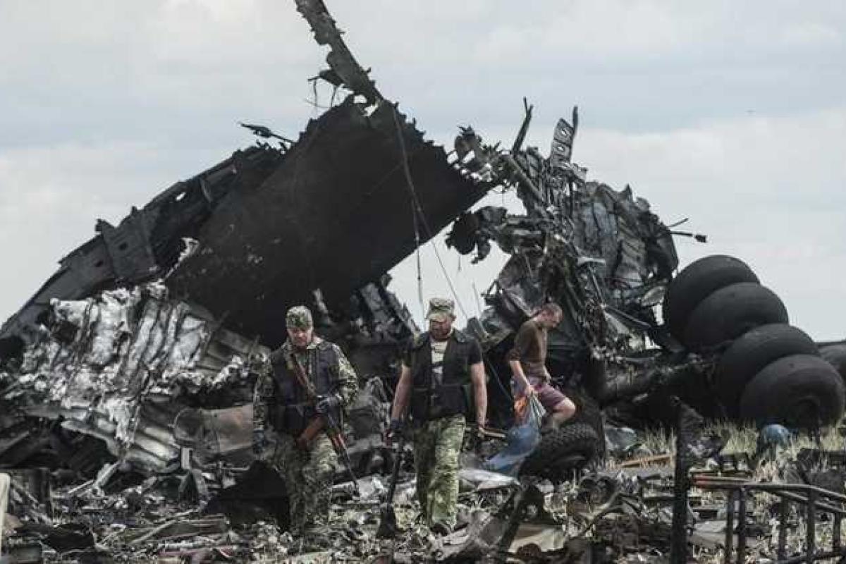Главарь "ЛНР" Плотницкий объявлен в розыск за сбитый ИЛ-76 ВСУ Главарь "ЛНР" Плотницкий объявлен в розыск за сбитый ИЛ-76 ВСУ