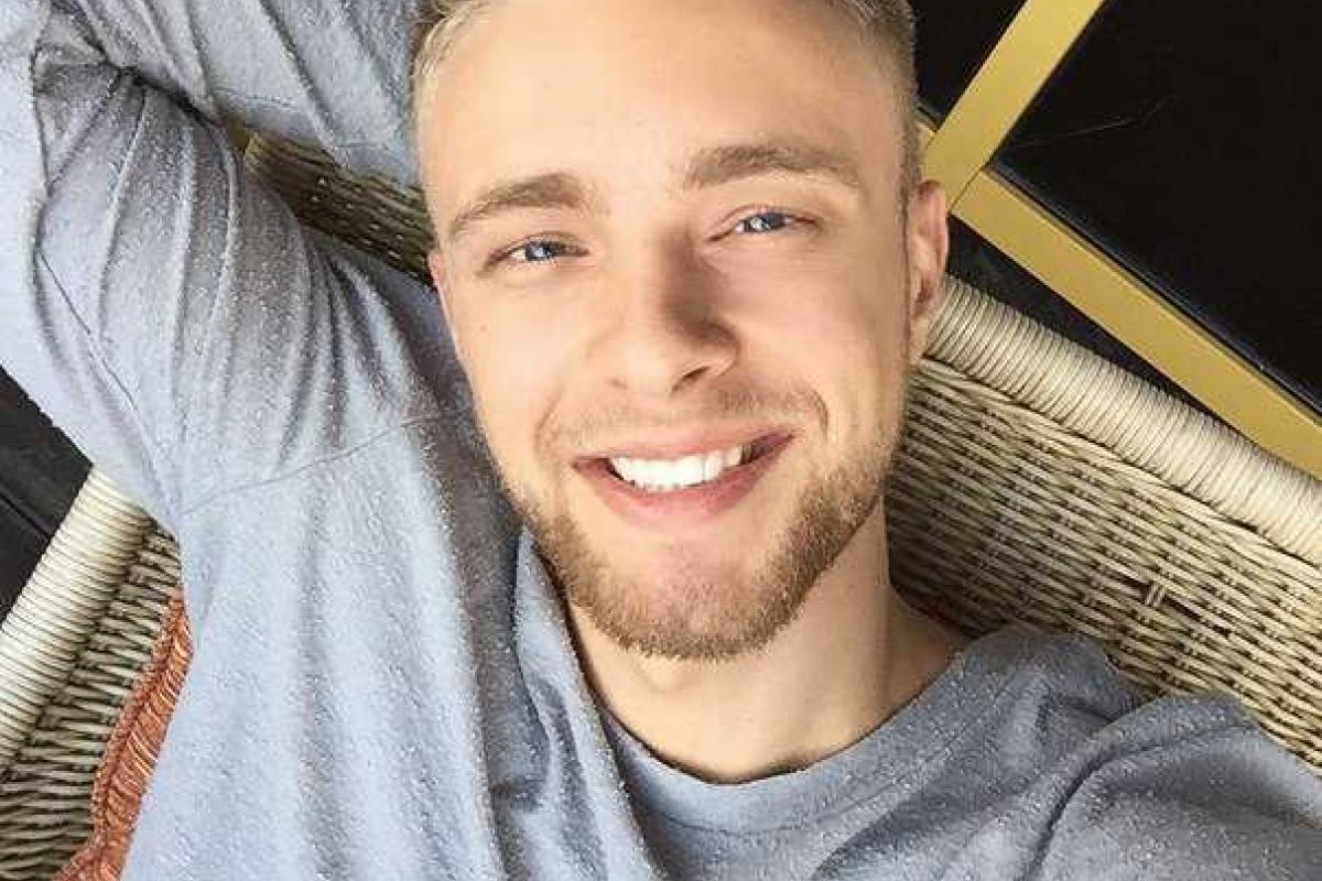 Певец Егор Крид порадовал поклонников пикантными фото с отдыха
