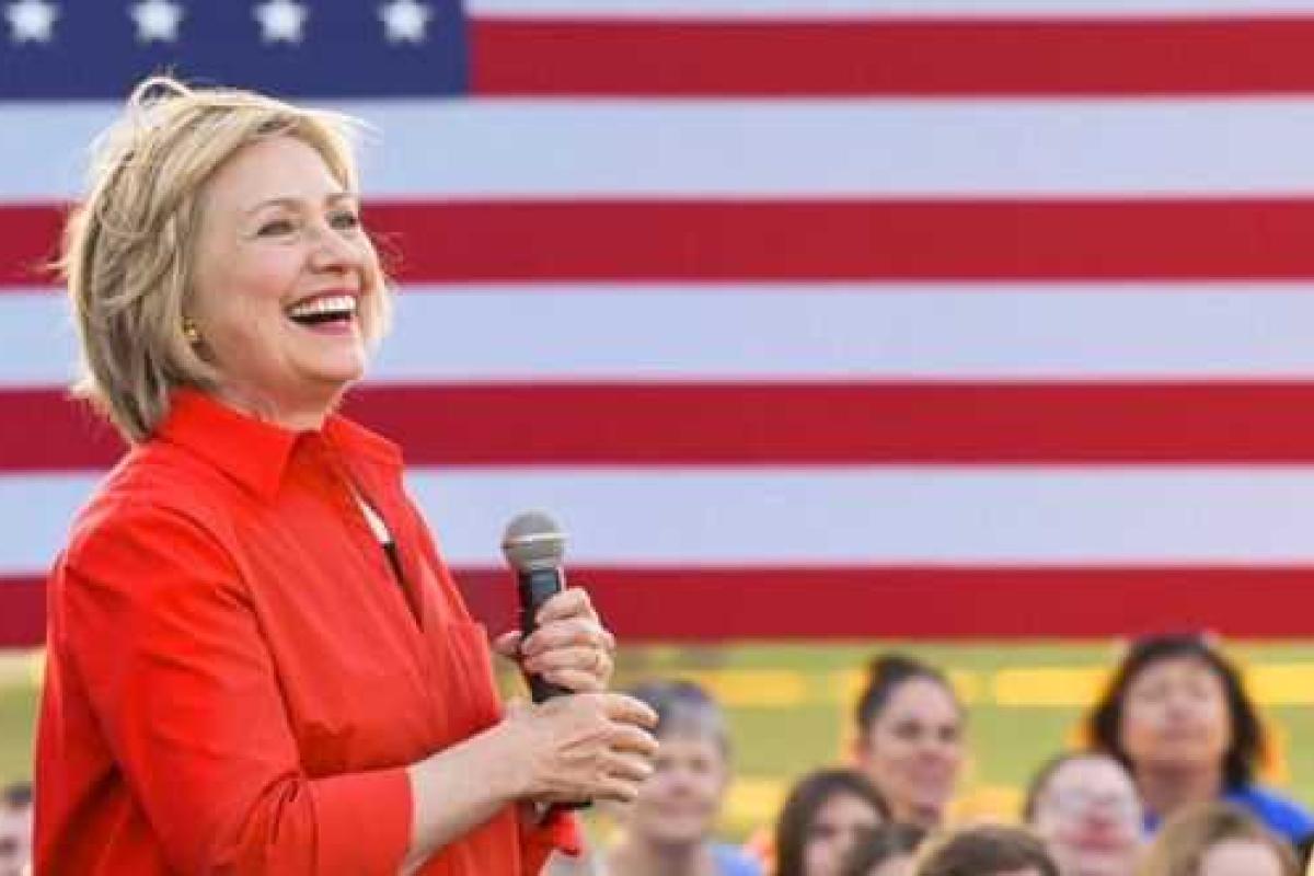 В США демократы утвердили Хиллари Клинтон кандидатом в президенты страны В США демократы утвердили Хиллари Клинтон кандидатом в президенты страны