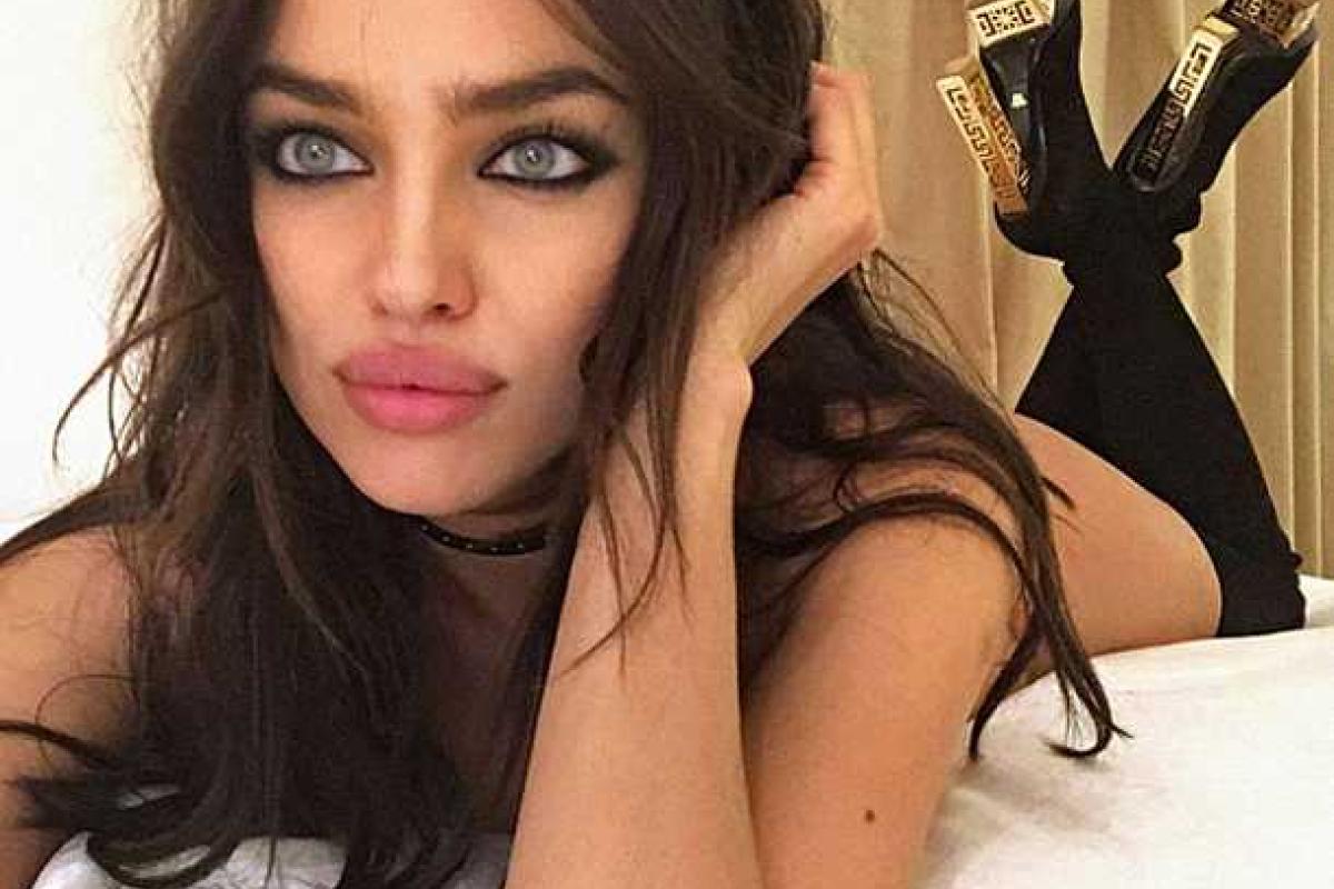 Супермодель Ирина Шейк опубликовала новые "горячие" снимки