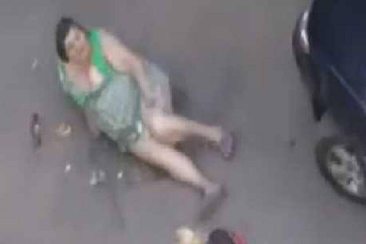 В Днепре пожилая женщина жестоко поплатилась за замечание, сделанное водителю иномарки