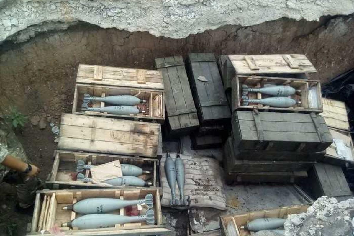 На Донетчине СБУ обнаружила тайник с огромным количеством минометных мин На Донетчине СБУ обнаружила тайник с огромным количеством минометных мин