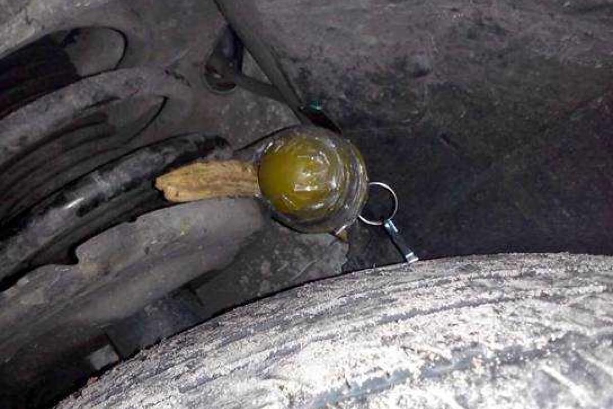 На Киевщине в собственном автомобиле пытались взорвать волонтера На Киевщине в собственном автомобиле пытались взорвать волонтера