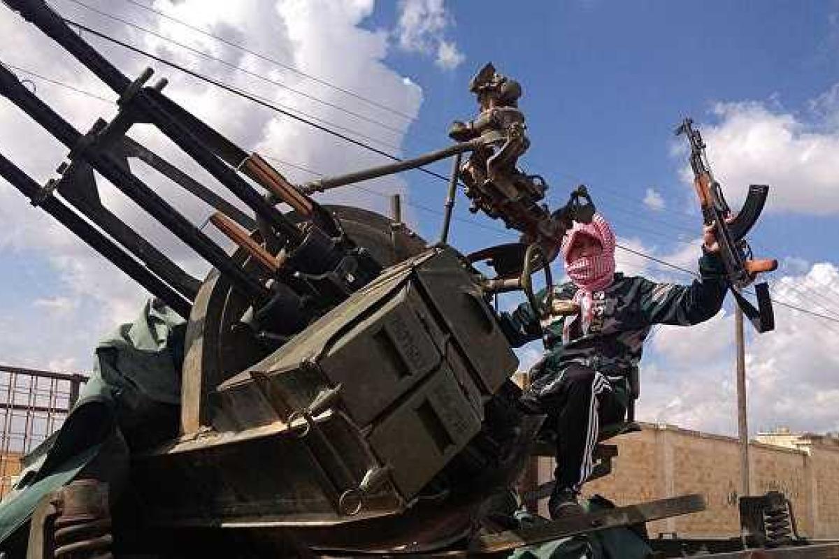 Пономарь: в Сирии оппозиционные войска прорвали блокаду Алеппо Пономарь: в Сирии оппозиционные войска прорвали блокаду Алеппо