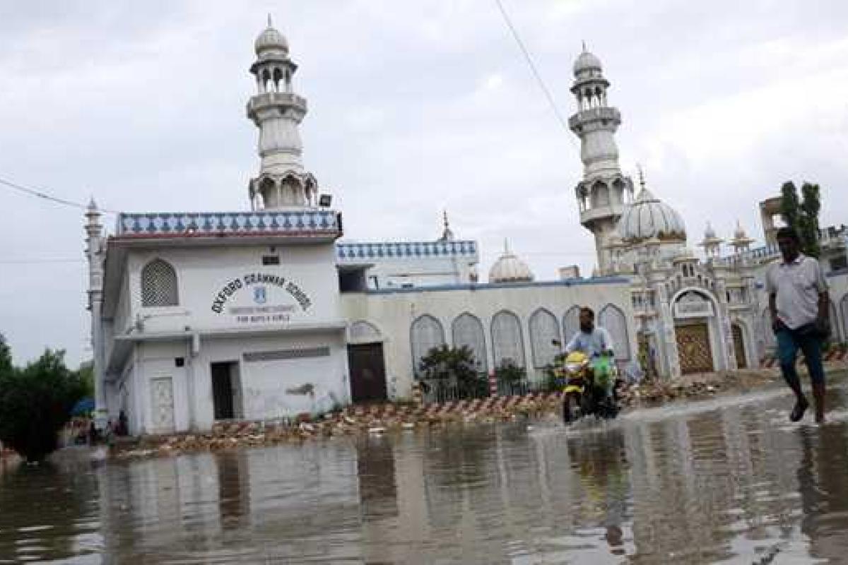 В Пакистане третьи сутки идут дожди: погибло более 20 человек В Пакистане третьи сутки идут дожди: погибло более 20 человек