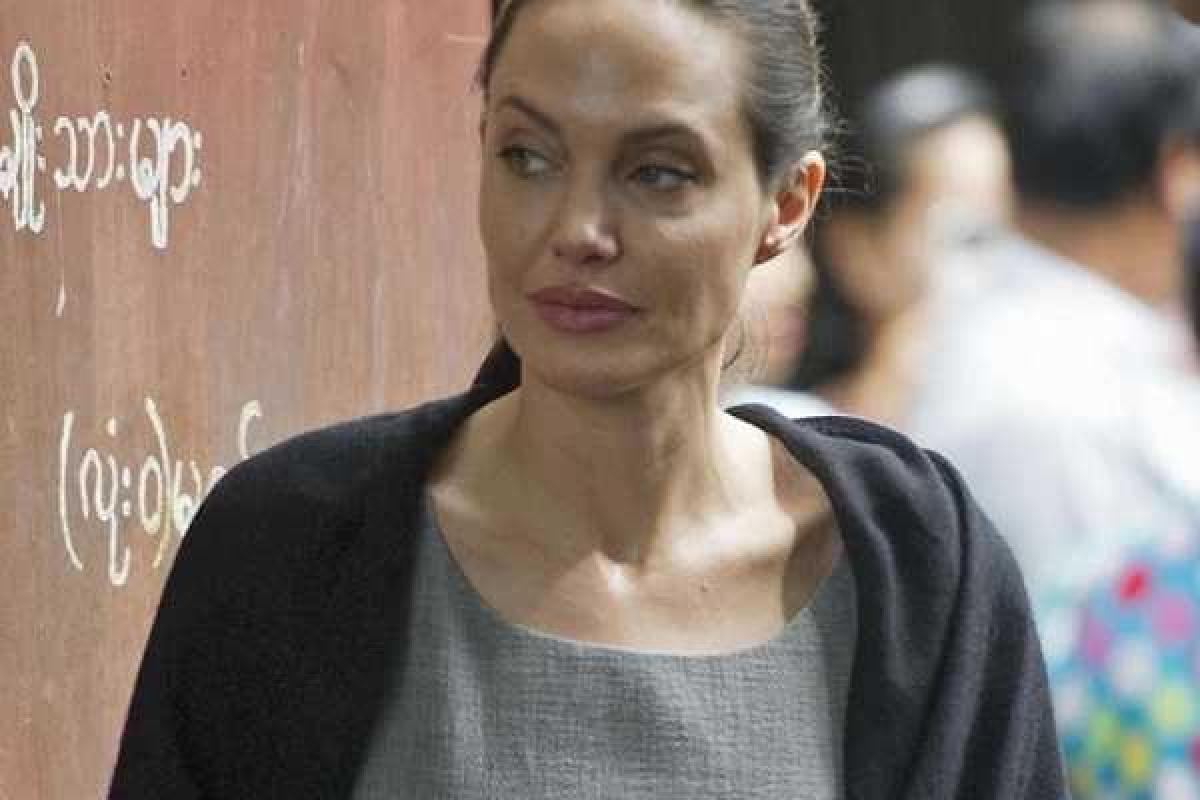 Анджелина Джоли поборола анорексию