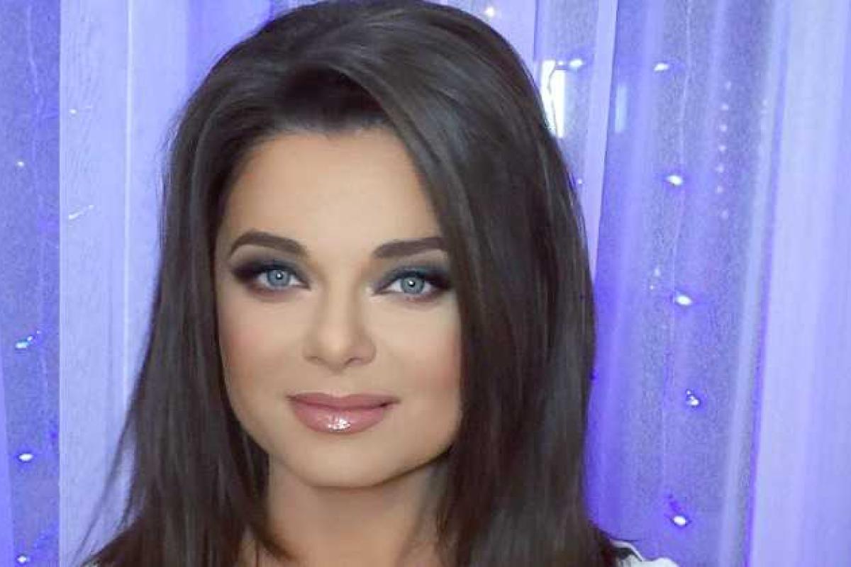 Певица Наташа Королева путешествует с сыном по Японии