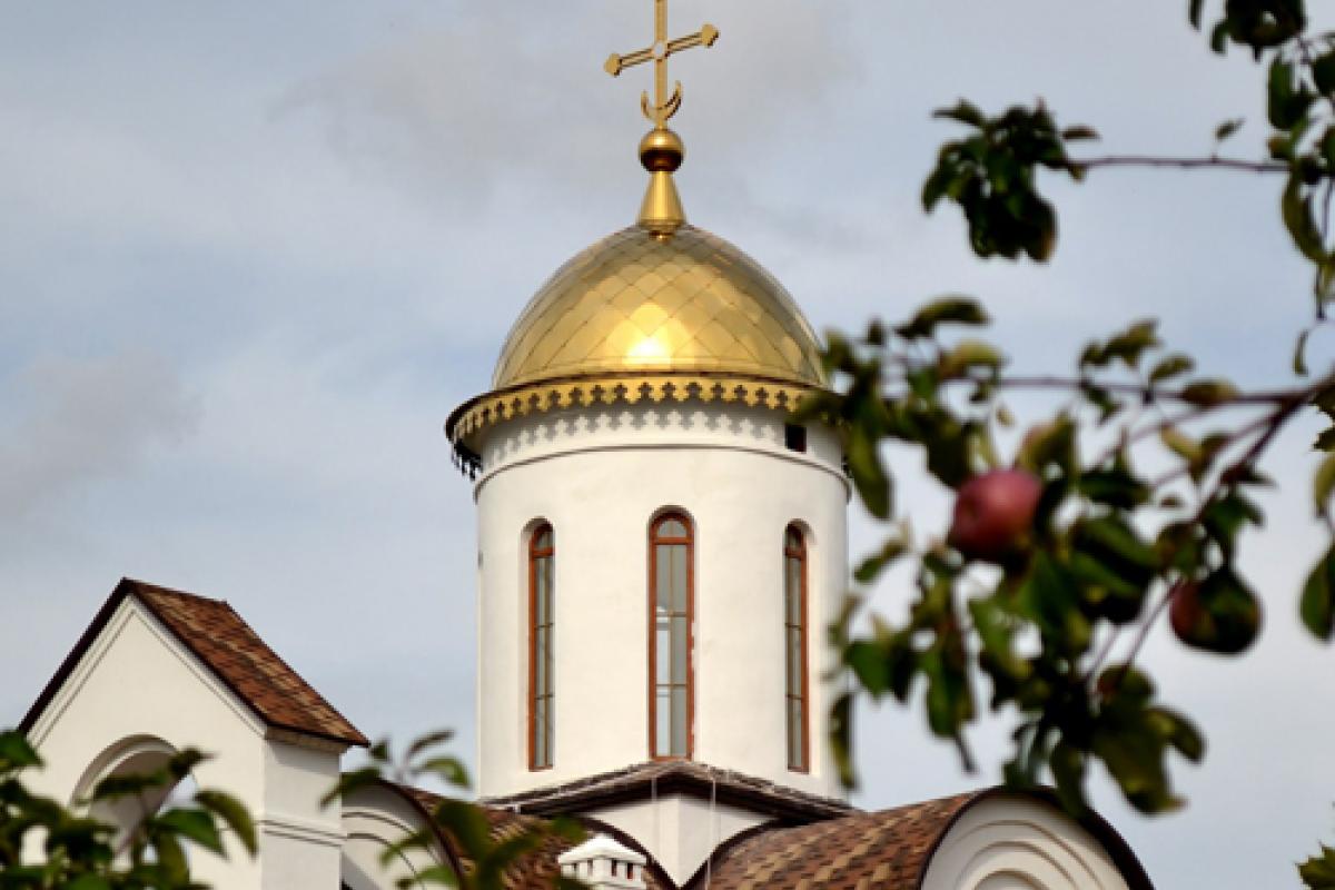 В Украине православные христиане отмечают Яблочный Спас В Украине православные христиане отмечают Яблочный Спас