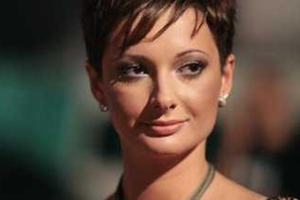 Солистка дуэта "Непара" Виктория Талышинская показала беременный животик