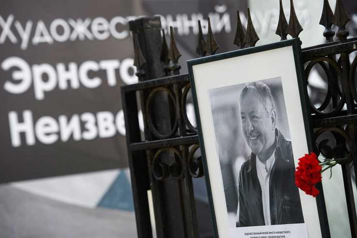 В Нью-Йорке пройдет церемония прощания со скульптором Эрнстом Неизвестным В Нью-Йорке пройдет церемония прощания со скульптором Эрнстом Неизвестным