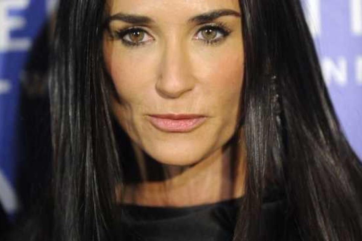 Актриса Деми Мур закрутила роман с британским принцем Актриса Деми Мур закрутила роман с британским принцем