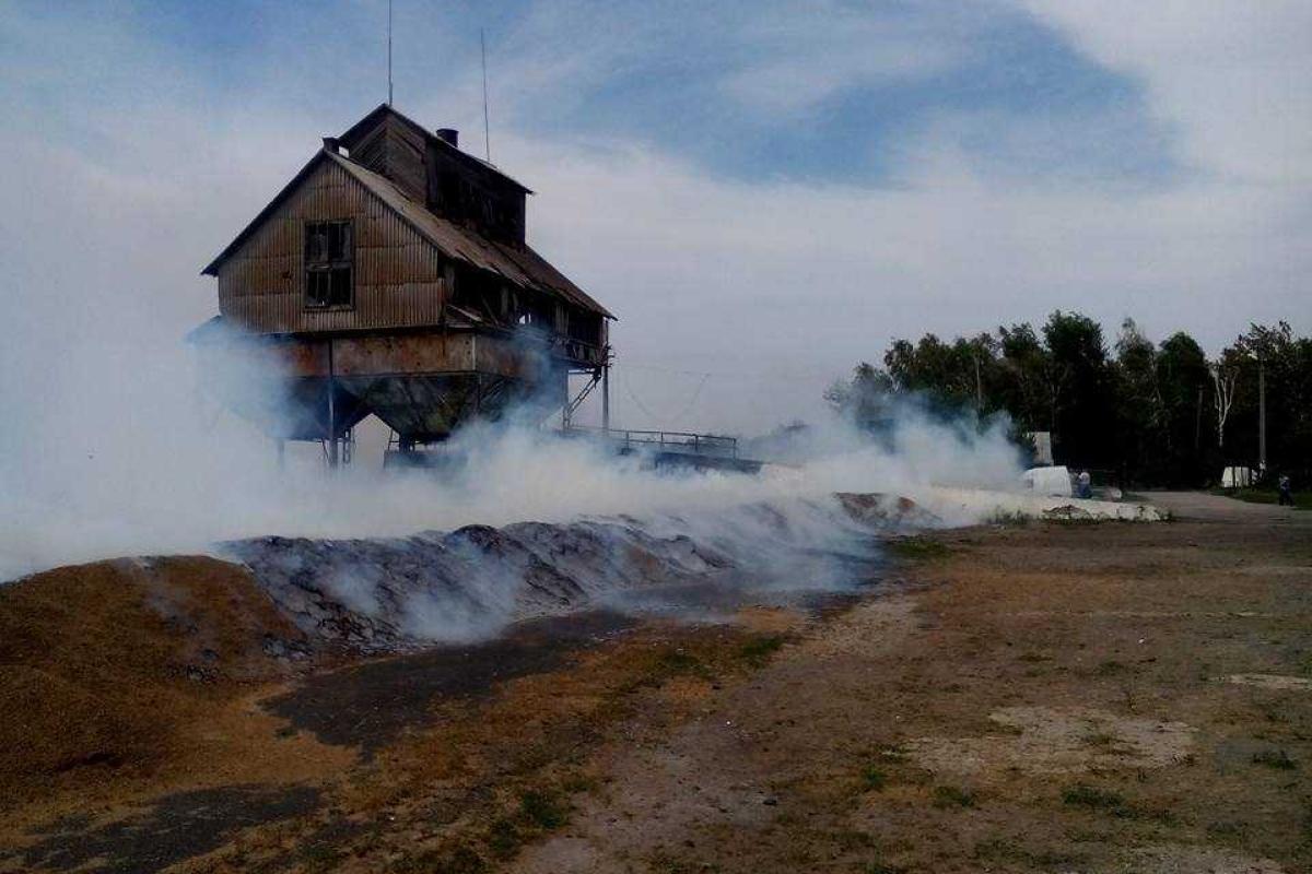 В районе Марьинки боевики прицельным плотным огнем накрыли агроферму В районе Марьинки боевики прицельным плотным огнем накрыли агроферму