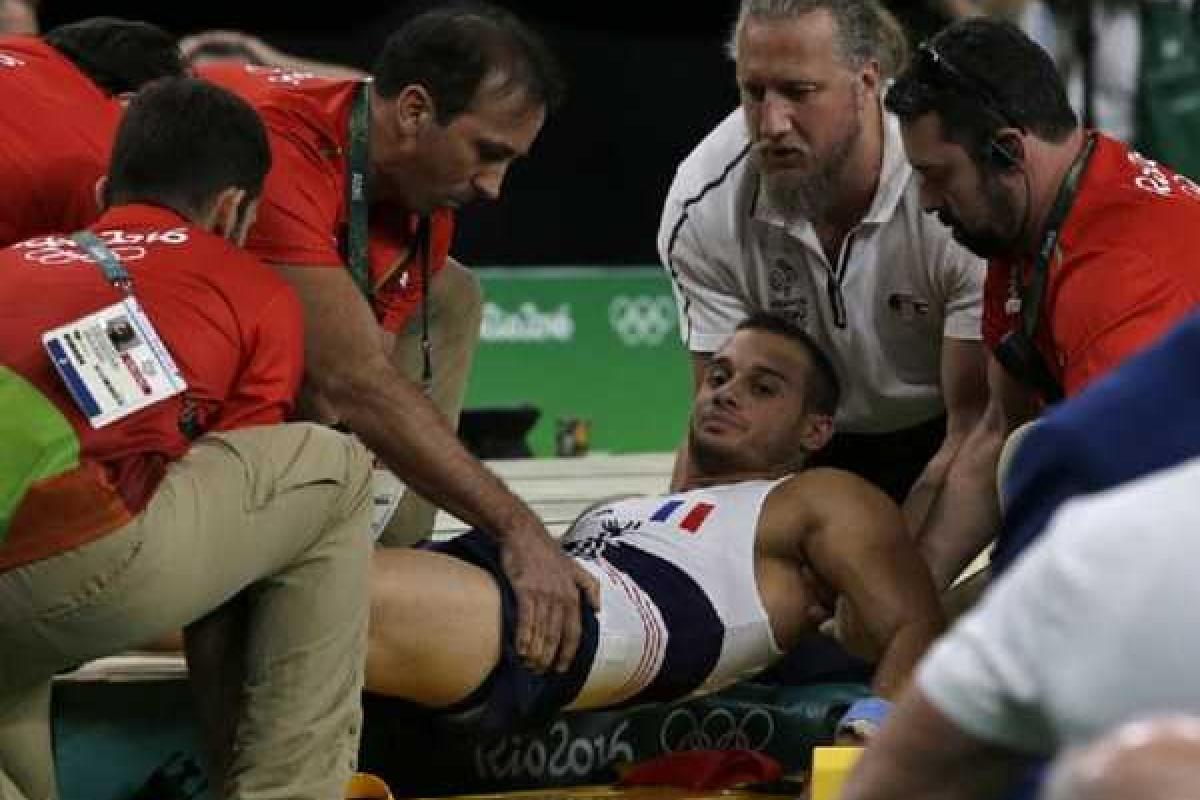 Рио-2016: французский спортсмен получил серьезнейшую травму во время соревнований Рио-2016: французский спортсмен получил серьезнейшую травму во время соревнований