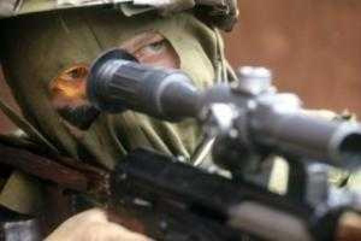 Боевики перебрасывают в район поселка Пески снайперское подразделение Боевики перебрасывают в район поселка Пески снайперское подразделение