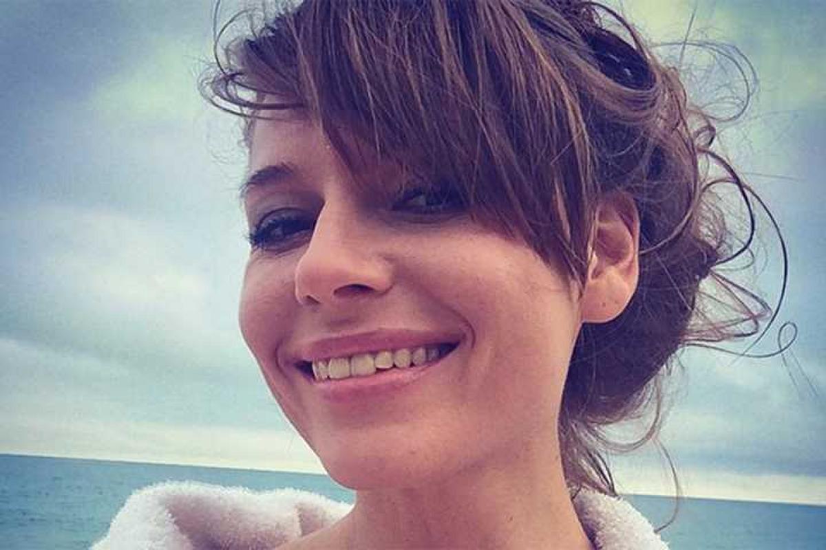 Актриса Любовь Толкалина устроила обнаженный заплыв в реке Мокша Актриса Любовь Толкалина устроила обнаженный заплыв в реке Мокша