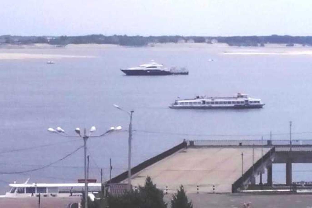 В Волгограде экс-президент Украины Янукович испортил отдых российским туристам В Волгограде экс-президент Украины Янукович испортил отдых российским туристам