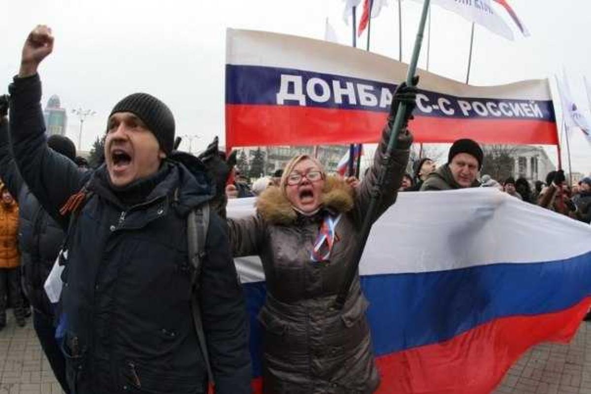 Касьянов обратился к изменникам: Путину плевать на каждого из вас, для него вы - расходный материал Касьянов обратился к изменникам: Путину плевать на каждого из вас, для него вы - расходный материал