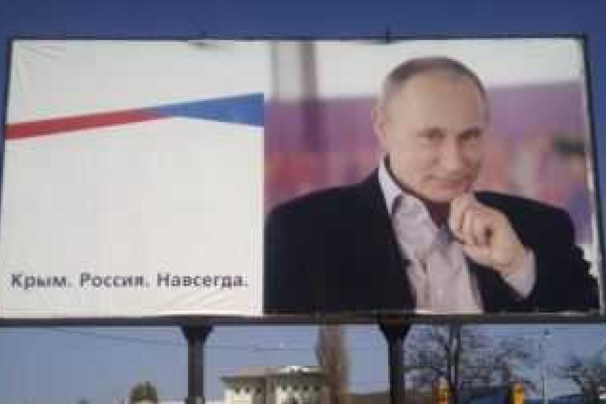 Российский эксперт: Путин борется за замораживание ситуации в Крыму и на Донбассе Российский эксперт: Путин борется за замораживание ситуации в Крыму и на Донбассе