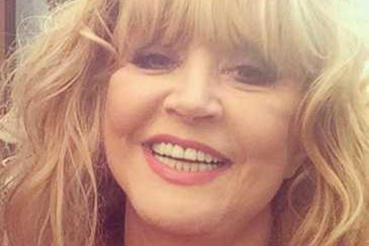 Фанатам Аллы Пугачевой не понравилась прическа Примадонны Фанатам Аллы Пугачевой не понравилась прическа Примадонны