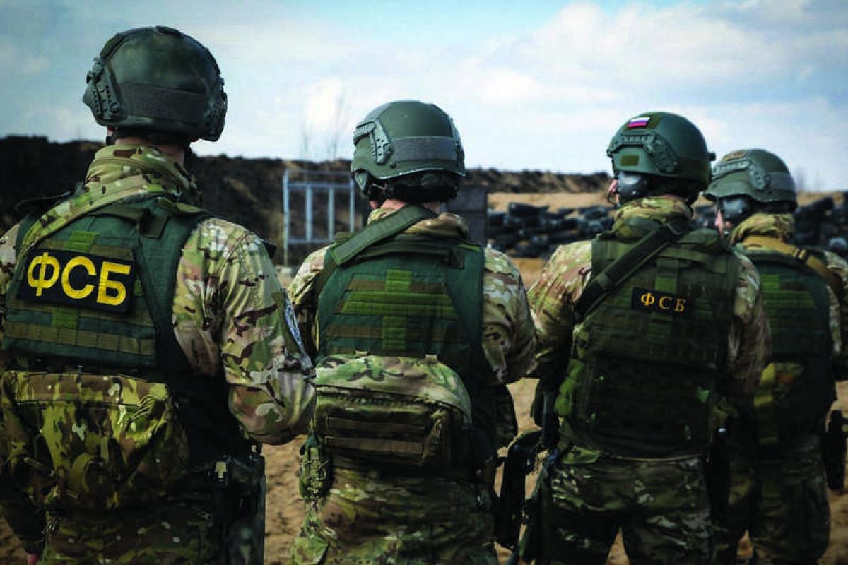 Российский публицист: вся стратегическая операция в Крыму накрылась из-за кучки пьяной солдатни Российский публицист: вся стратегическая операция в Крыму накрылась из-за кучки пьяной солдатни