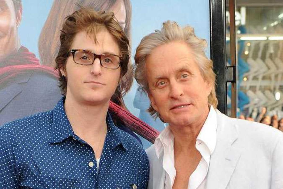 Сын Майкла Дугласа вышел на свободу после 7 лет заключения Сын Майкла Дугласа вышел на свободу после 7 лет заключения