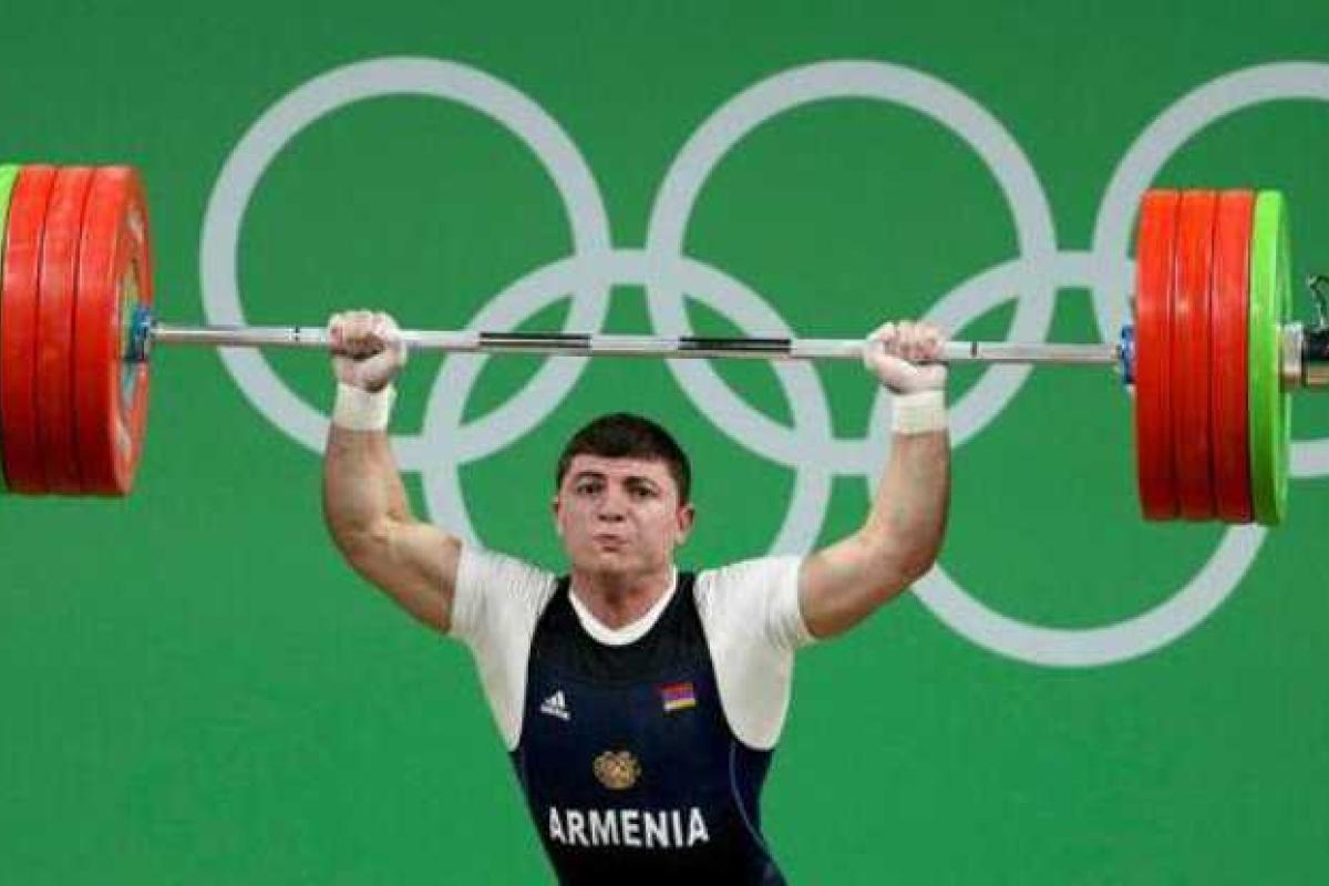 Рио-2016: армянский штангист получил тяжелейшую травму Рио-2016: армянский штангист получил тяжелейшую травму