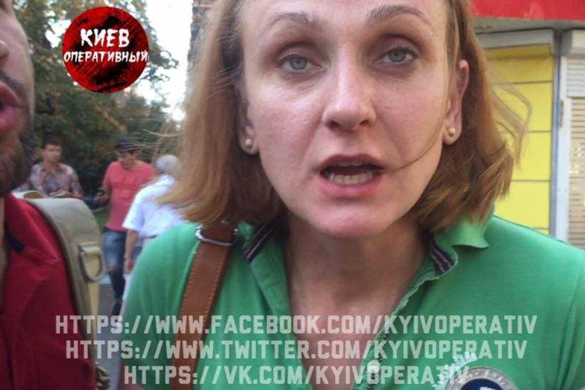 В Киеве пьяная врач-нейрохирург за рулем "KIA sorento" устроила массовое ДТП В Киеве пьяная врач-нейрохирург за рулем "KIA sorento" устроила массовое ДТП