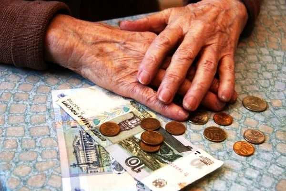 Бюджетники в "ДНР" возмущены: после официального "повышения" зарплаты люди стали получать еще меньше Бюджетники в "ДНР" возмущены: после официального "повышения" зарплаты люди стали получать еще меньше