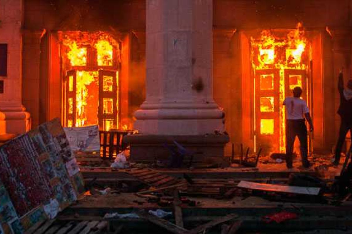 В Одессе состоялась премьера фильма-расследования о кровавых событиях 2 мая 2014 года В Одессе состоялась премьера фильма-расследования о кровавых событиях 2 мая 2014 года