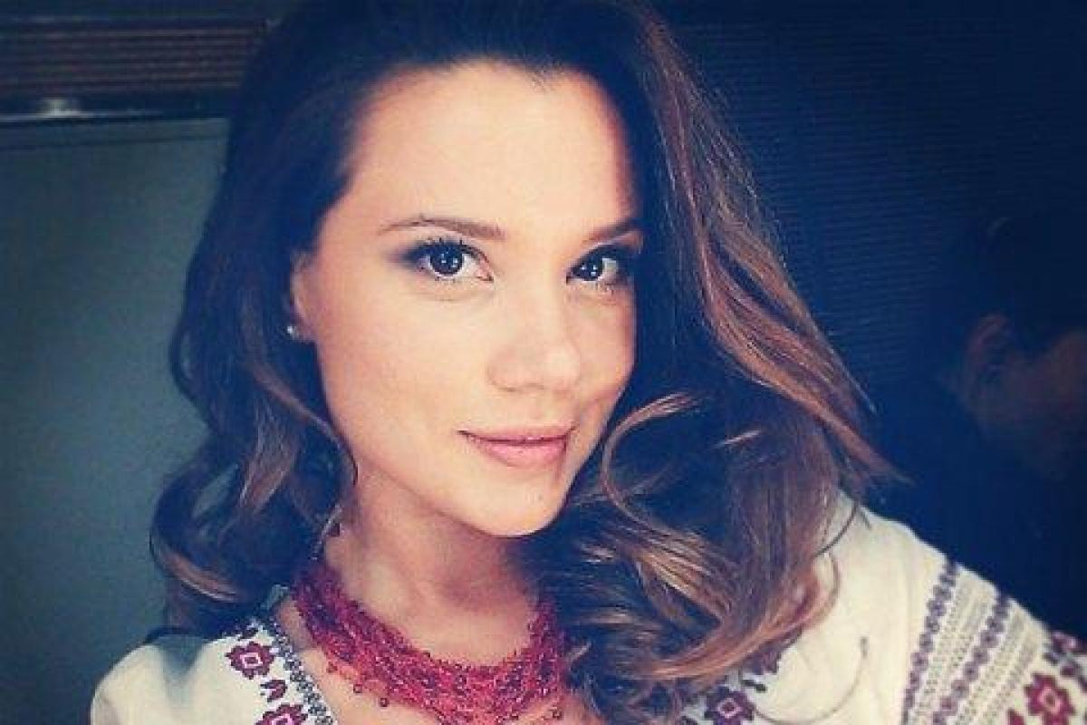 Феерическое выступление: украинская певица победила в первом конкурсном дне на "Новой волне" в Сочи