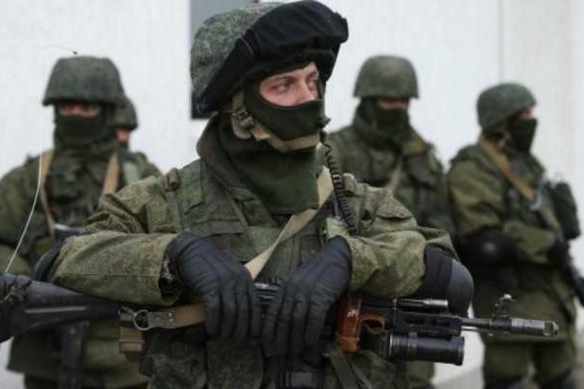 В оккупированном Луганске разгорелся конфликт между сотрудниками ГРУ ГШ ВС РФ и ФСБ РФ В оккупированном Луганске разгорелся конфликт между сотрудниками ГРУ ГШ ВС РФ и ФСБ РФ