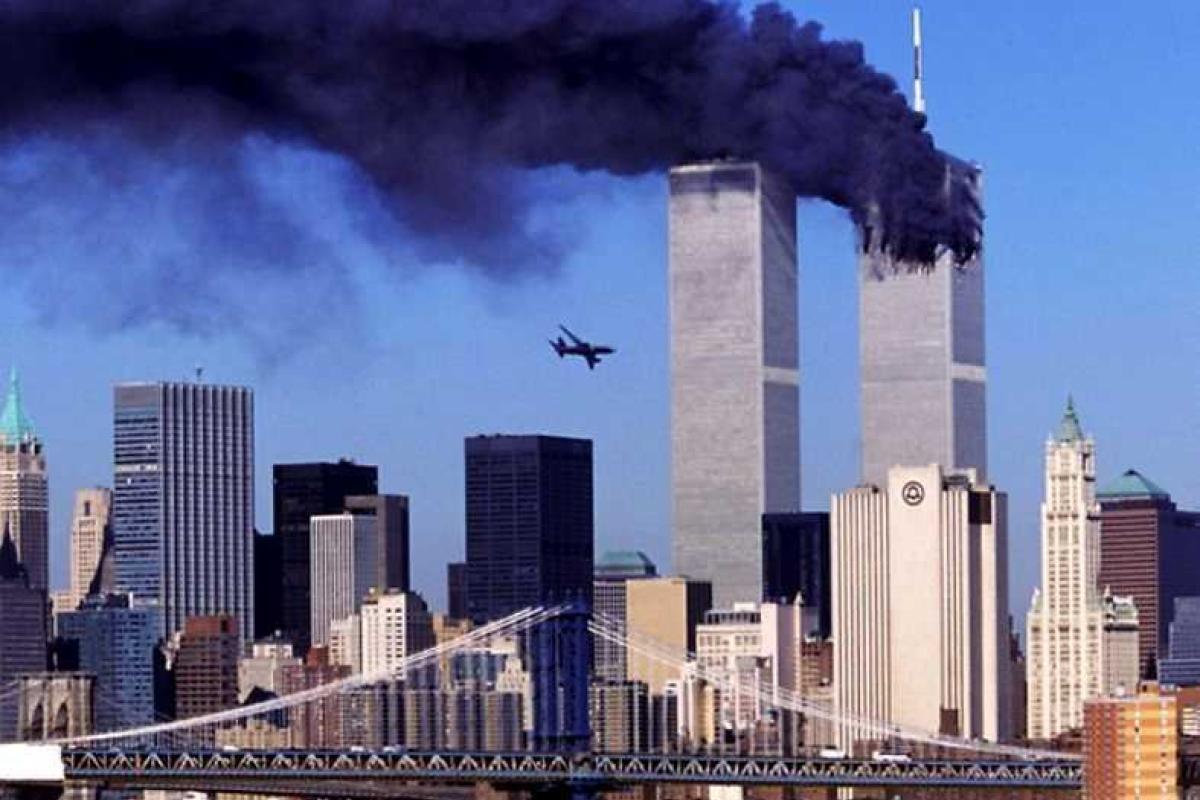 Америка проводит траурные мероприятия в память о жертвах теракта, всколыхнувшего США 15 лет назад Америка проводит траурные мероприятия в память о жертвах теракта, всколыхнувшего США 15 лет назад