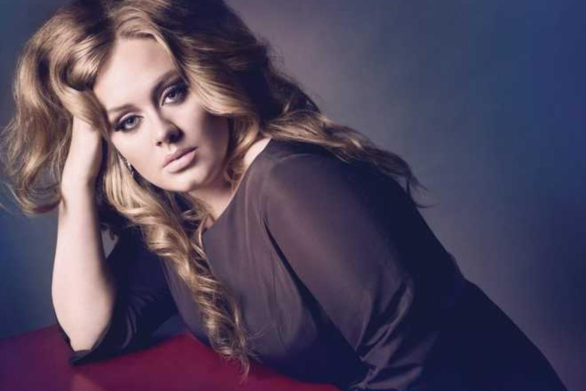 Певица Адель призналась, что пела гораздо лучше, пока не бросила курить Певица Адель призналась, что пела гораздо лучше, пока не бросила курить