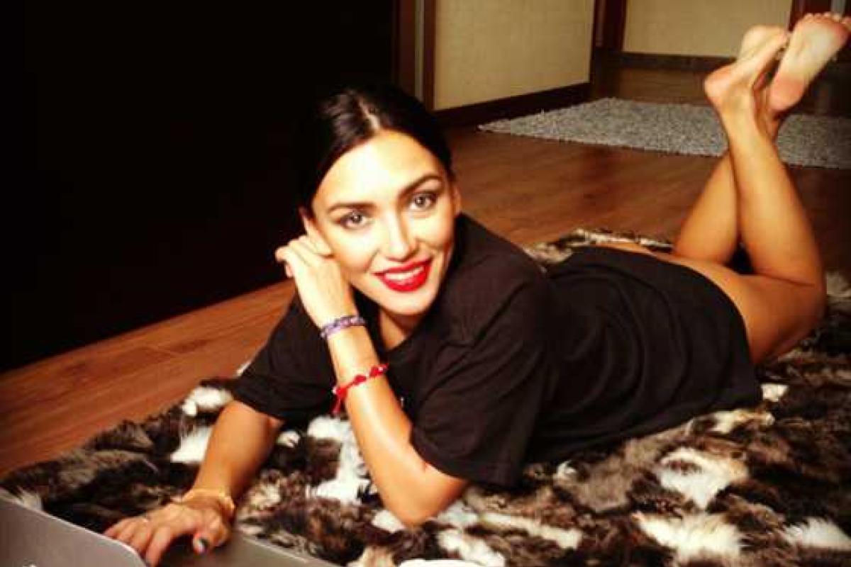 Солистка группы "Serebro" шокировала публику пикантным фото Солистка группы "Serebro" шокировала публику пикантным фото