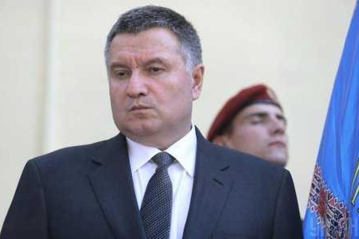 "Французский президент много на себя берет!" - Аваков о заявлении Франсуа Олланда