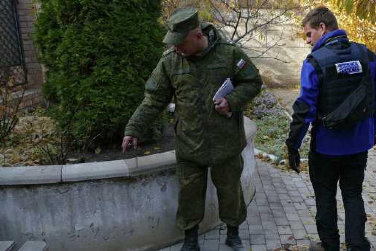 Россия заявила, что украинские спецслужбы планируют захват российских офицеров СЦКК Россия заявила, что украинские спецслужбы планируют захват российских офицеров СЦКК