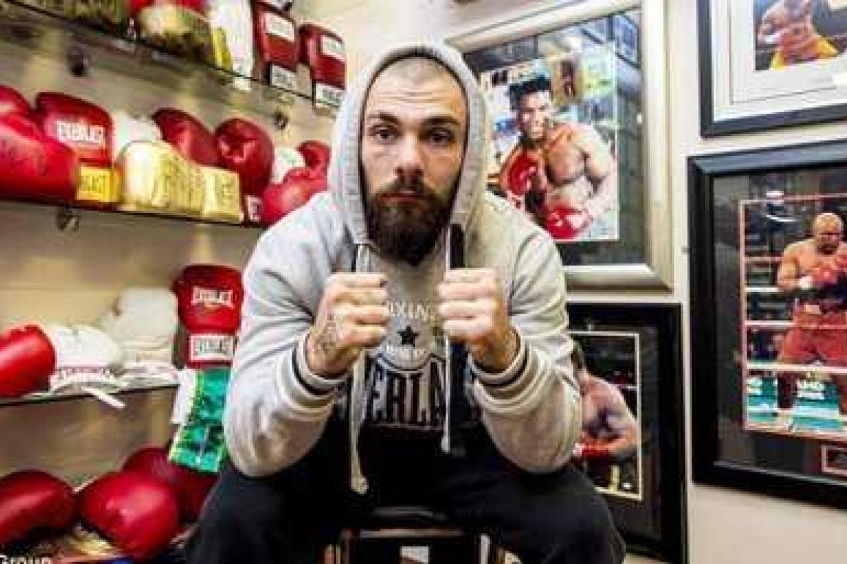 Роковой поединок: молодой шотландский боксер Майк Тоуелл умер после тяжелого нокаута Роковой поединок: молодой шотландский боксер Майк Тоуелл умер после тяжелого нокаута