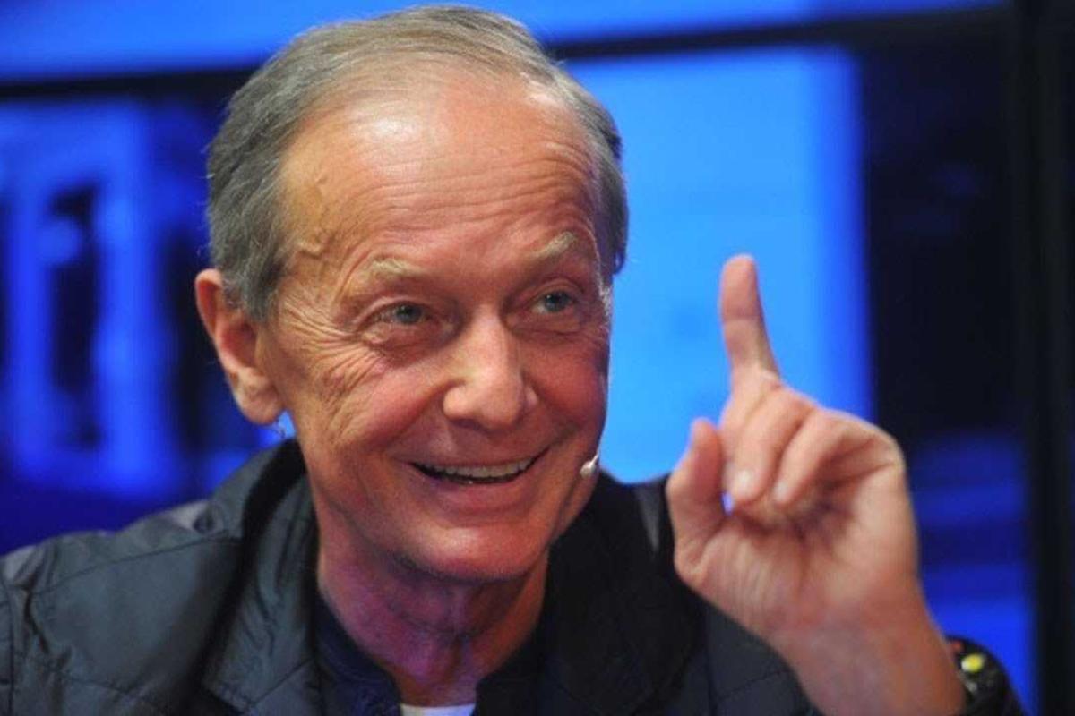 Российского сатирика Михаила Задорнова увезли на "скорой" прямо с выступления в Москве