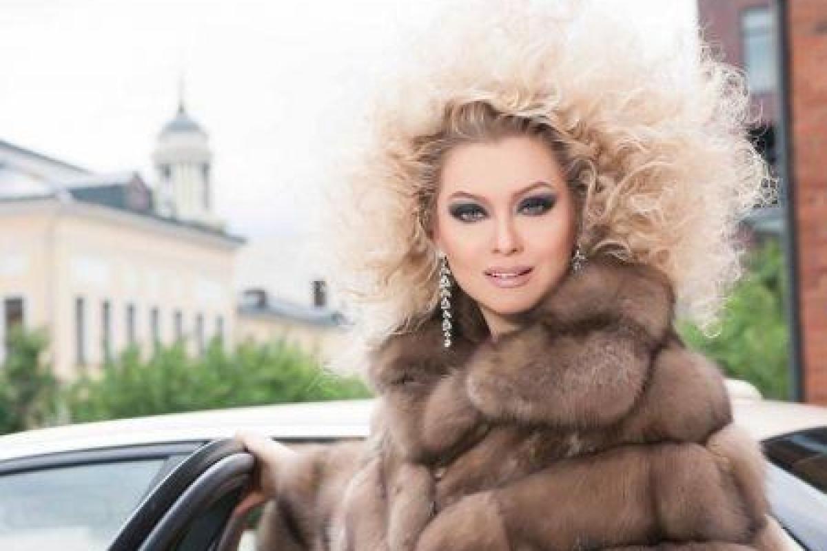 Светская львица Лена Ленина кардинально сменила имидж