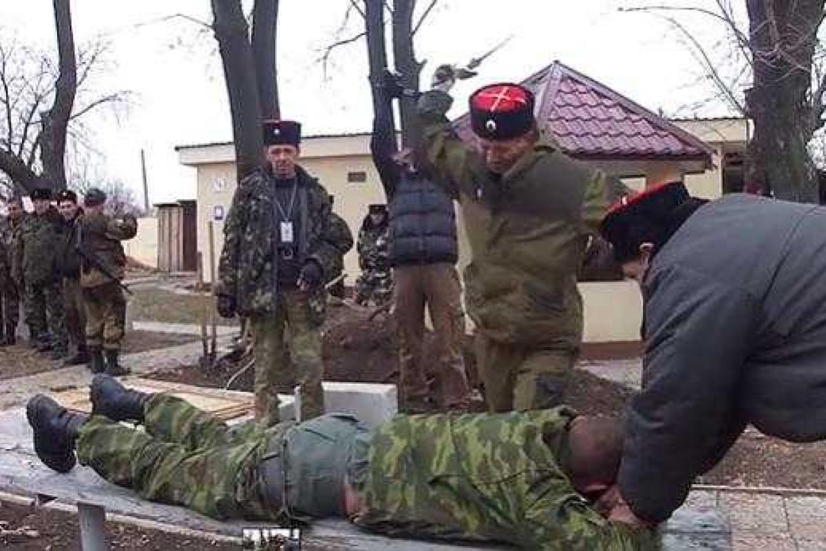 Во что превратились Донецк и Луганск: тотальные репрессии, в которых больше нет ни своих, ни чужих Во что превратились Донецк и Луганск: тотальные репрессии, в которых больше нет ни своих, ни чужих