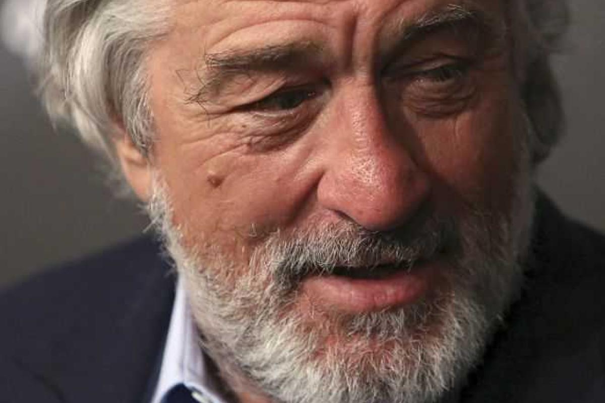 Актер Роберт де Ниро жестко отозвался о Трампе: мошенник, идиот и подонок - позор США Актер Роберт де Ниро жестко отозвался о Трампе: мошенник, идиот и подонок - позор США