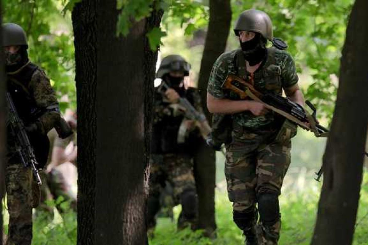 "На вид настоящие фашисты!" - дети вслед проезжающим оккупантам в "ДНР"