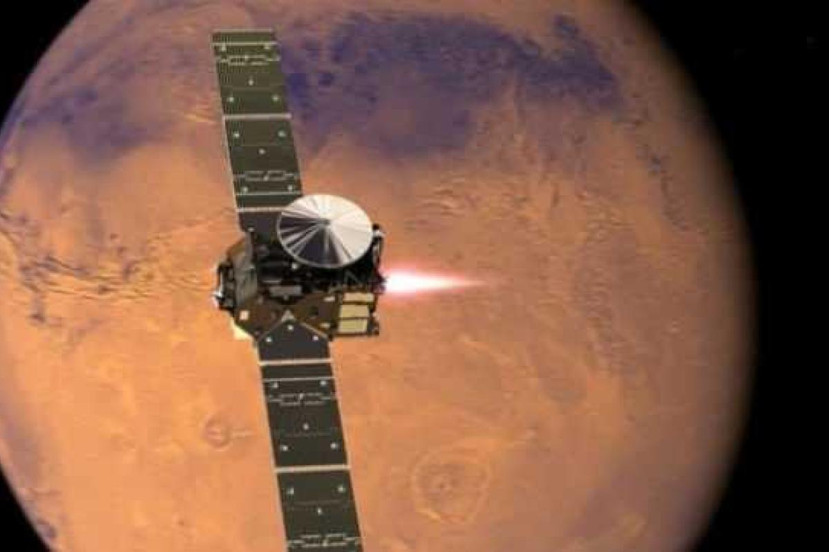 Земля получила первый сигнал с Марса от космического модуля "Schiaparelli" Земля получила первый сигнал с Марса от космического модуля "Schiaparelli"