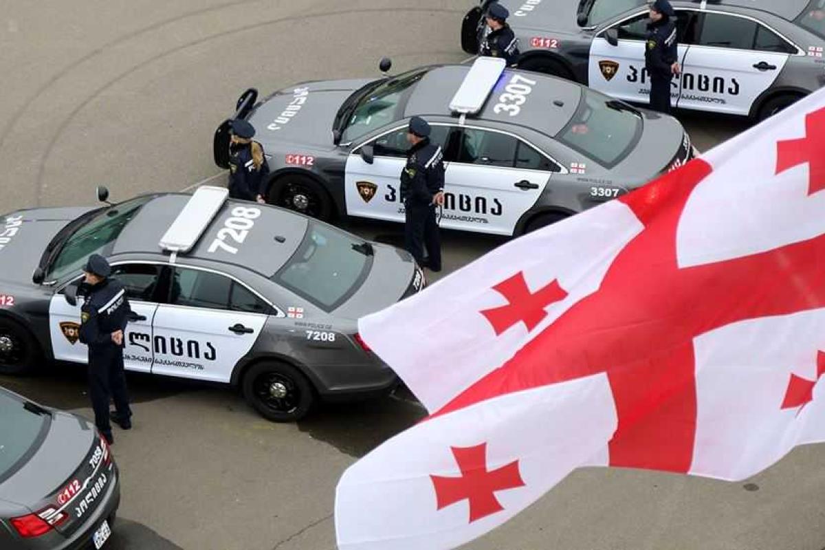 Сотник: Почему в России так? Почему мирно жить не хотим, и, вечно воюем то с самими собой, то с соседям Сотник: Почему в России так? Почему мирно жить не хотим, и, вечно воюем то с самими собой, то с соседям