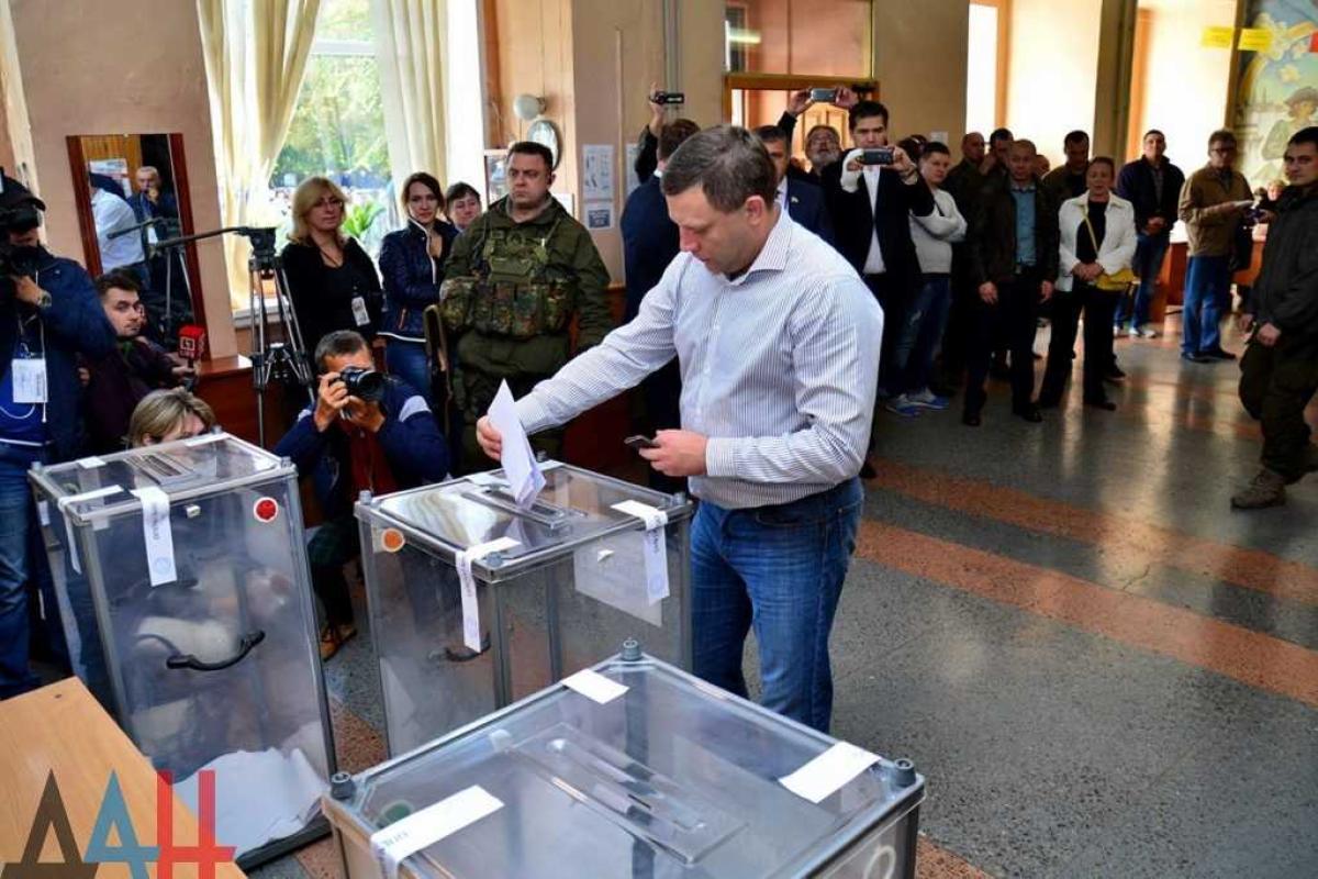 Экс-представитель "ДНР" в РФ: Праймериз - это просто шоу, чтобы отвлечь народ от фактического перехода в Украину Экс-представитель "ДНР" в РФ: Праймериз - это просто шоу, чтобы отвлечь народ от фактического перехода в Украину